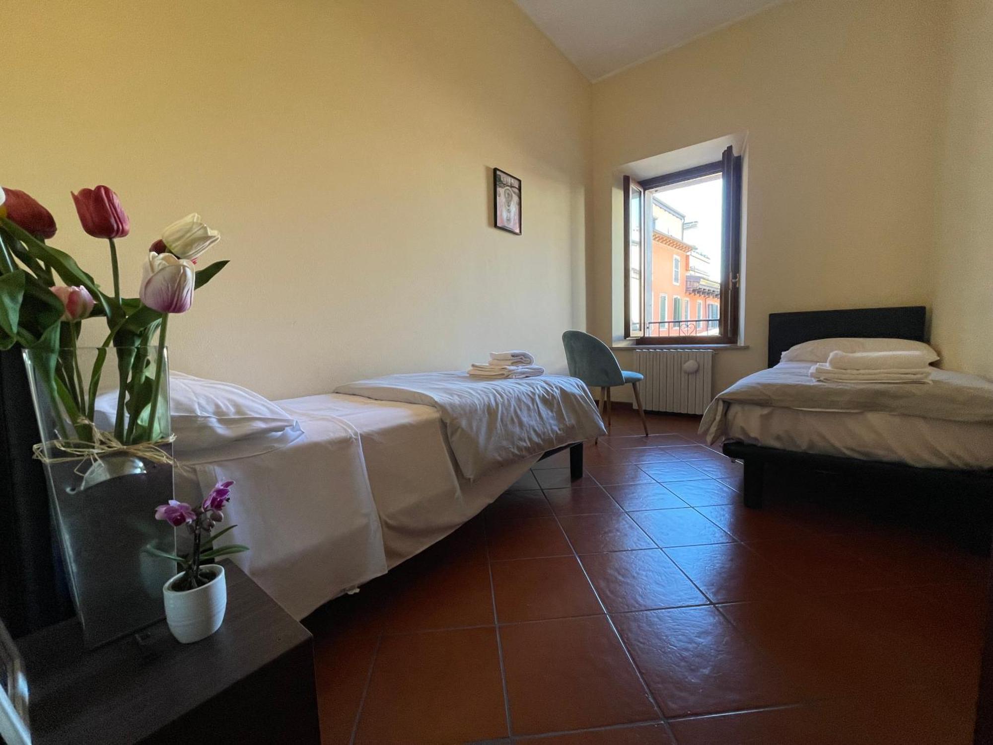 דירות ורונה Montecchi House מראה חיצוני תמונה